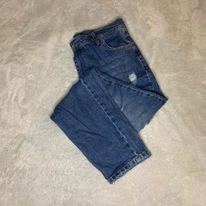 High waisted ripped jeans